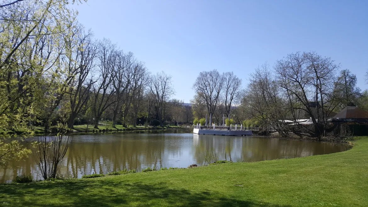 🏞️ 중앙 궁전 정원(미틀레러 슐로스가르텐)